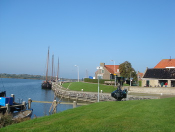 Makkum channel